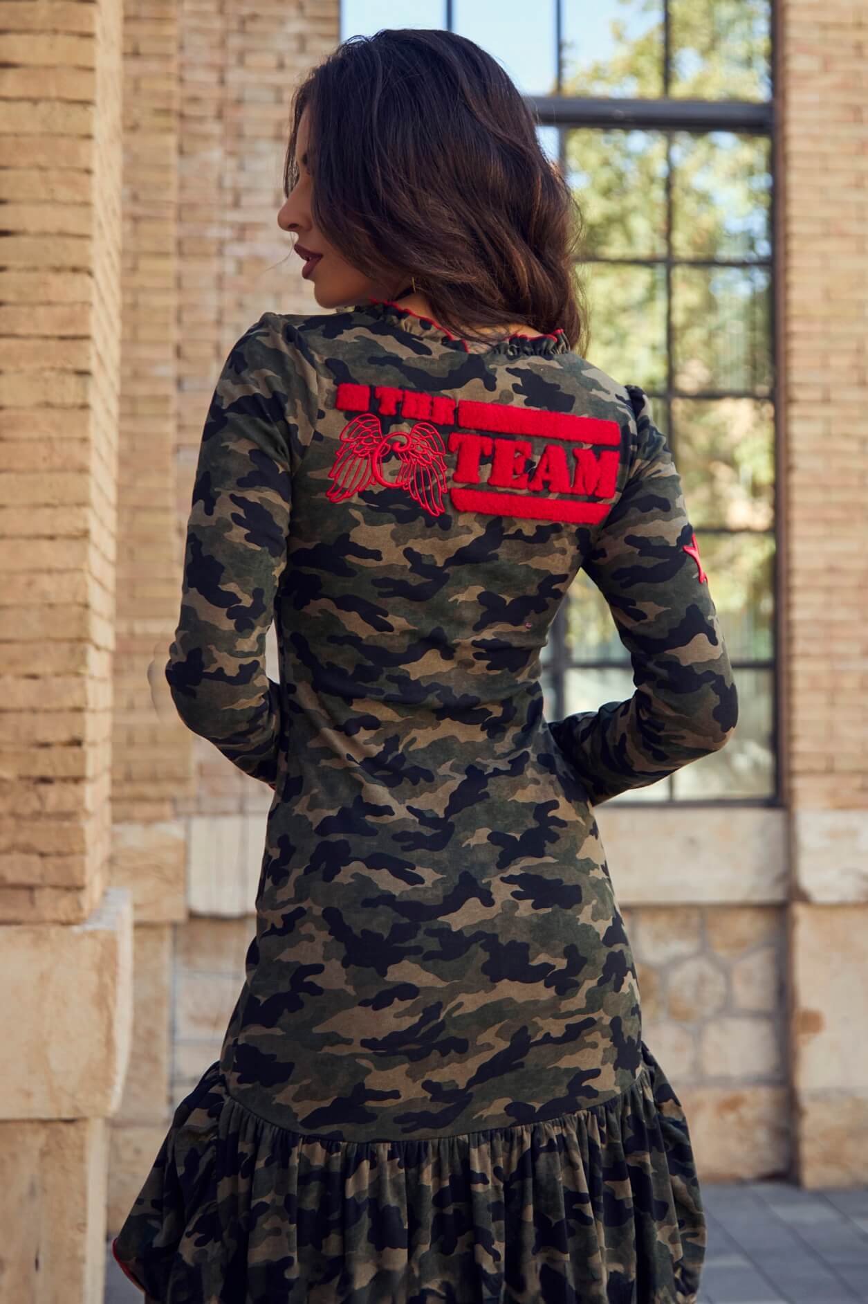 Vestido Hackmanita Camaléonica By Capriche Madreselva Moda