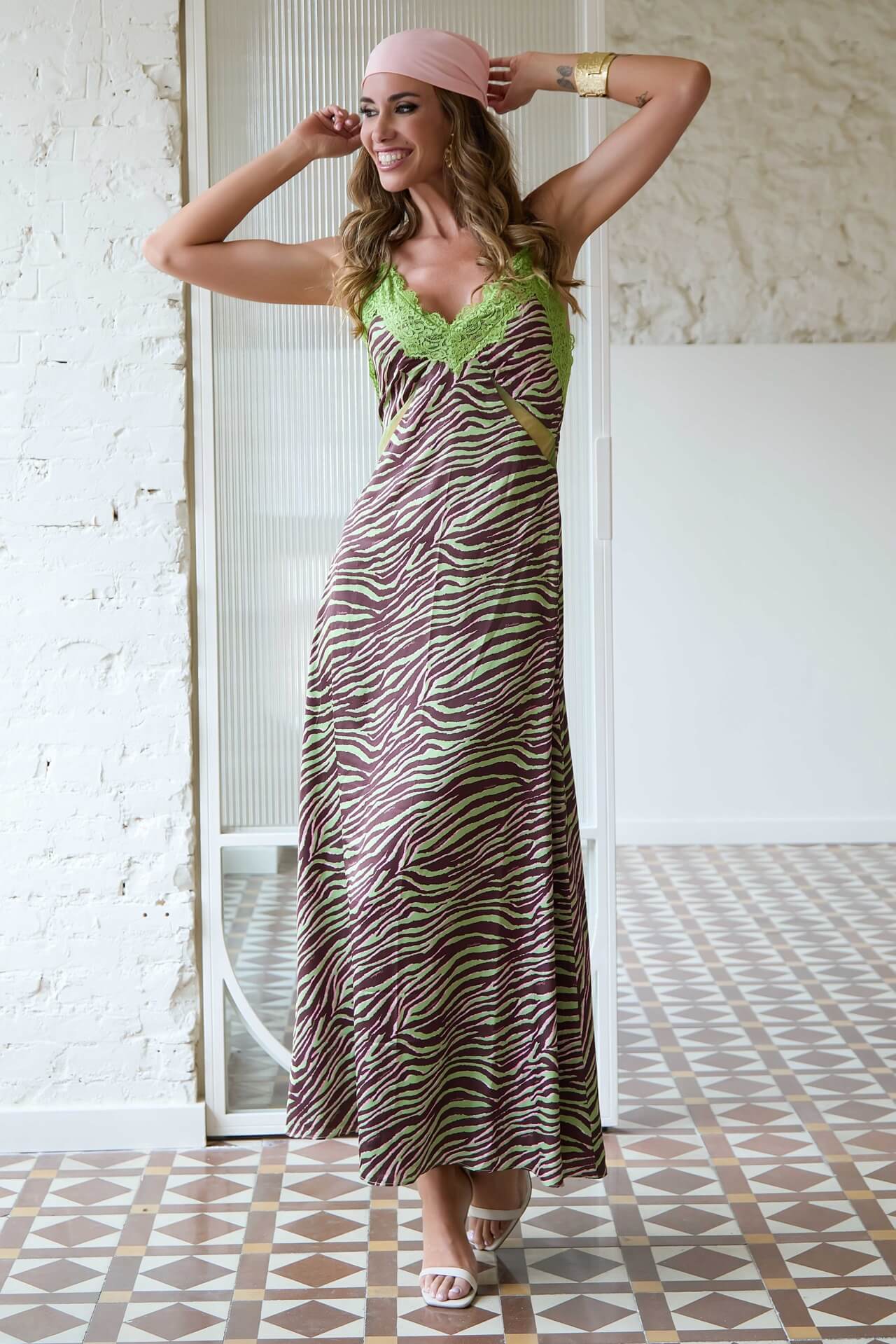 Vestido Calix Camaleónica By Capriche Madreselva Moda