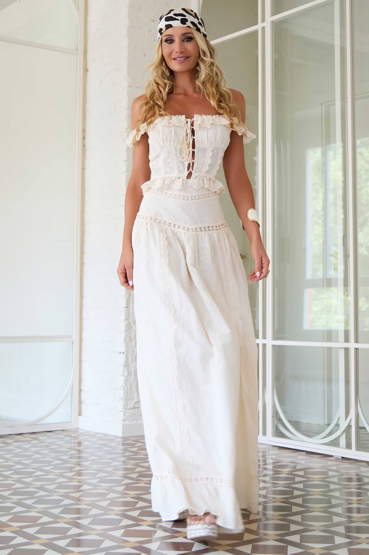 Conjunto Top Eiranis y Falda Leonté Camaleónica By Capriche