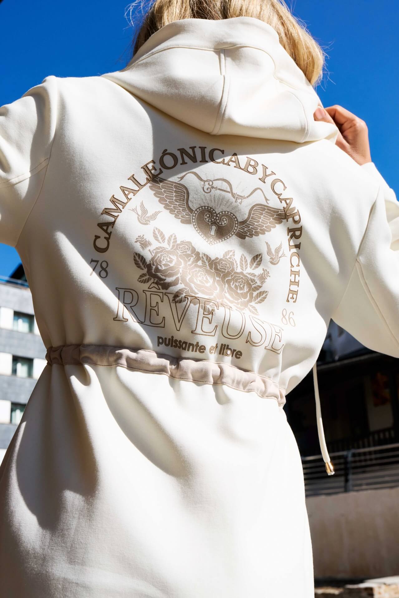 Chaqueta Summitra Camaleónica By Capriche Madreselva Moda